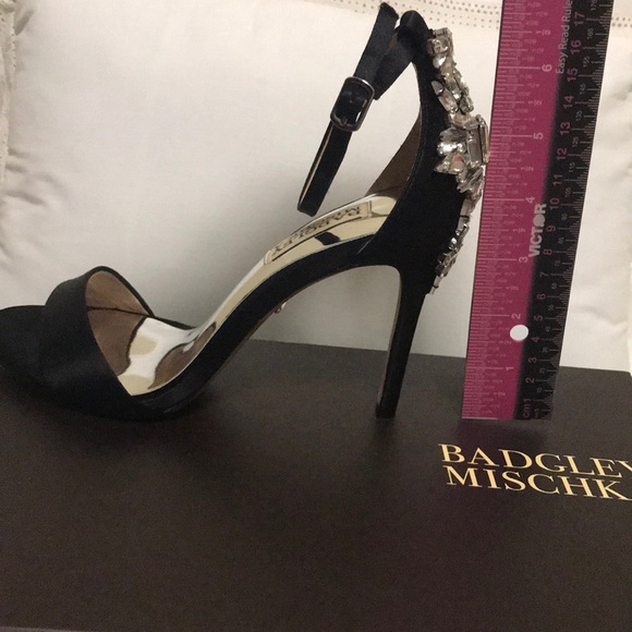 Badgley Mischka- Bartley ankle strap heel size 6 - Picture 6 of 7